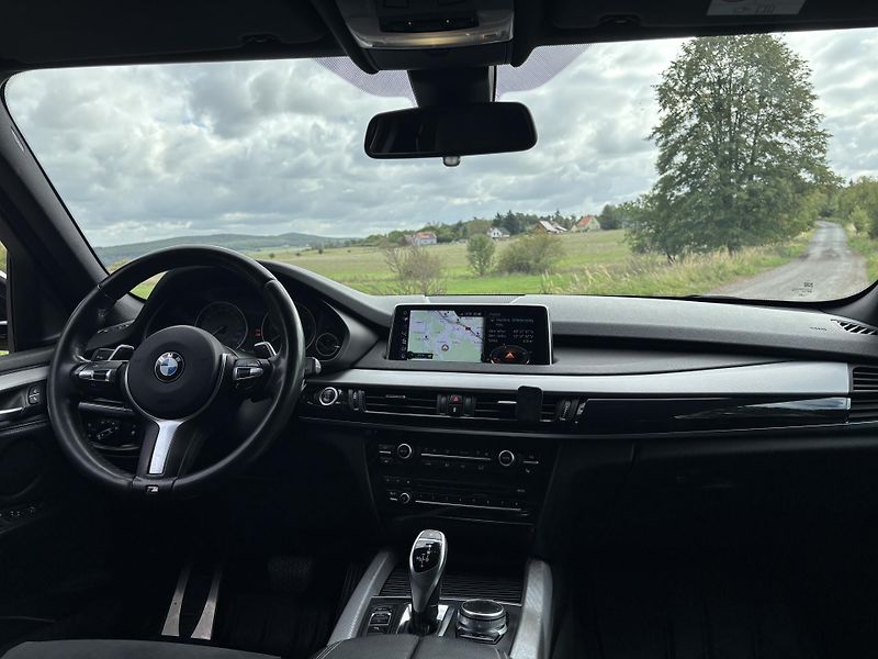 BMW X5 M PAKET X-DRIVE 40D - 230 kW - fotka 26 z 30