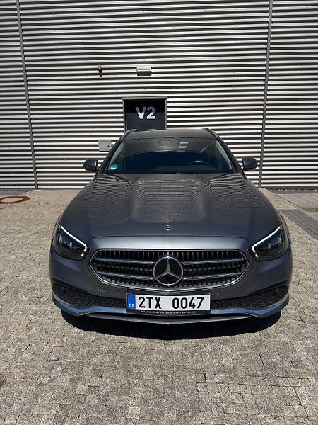 Mercedes-Benz Třídy E (2022) - fotka 3 z 55
