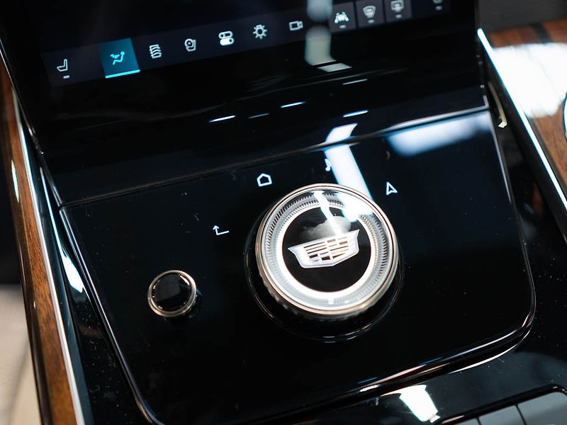 Cadillac Escalade (2026) 6.2 ESV Sport Platinum 2026 - fotka 30 z 50