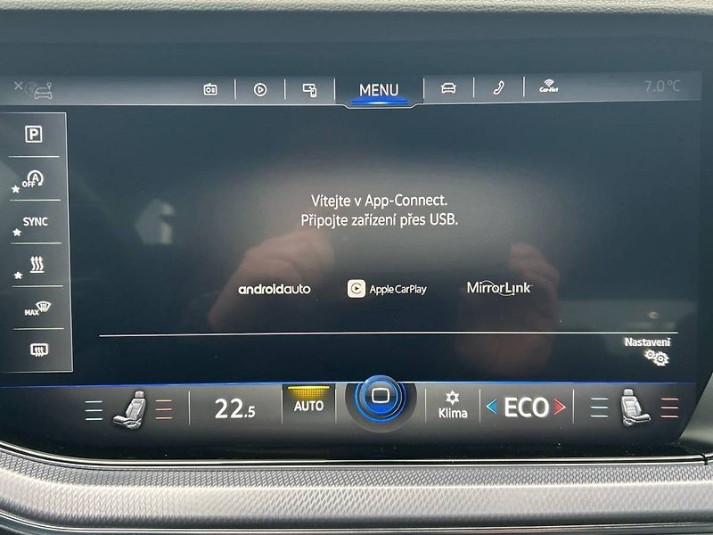 Volkswagen Touareg (2021) V6 3.0TDI 8AT 4MOTION R-Line - fotka 8 z 35