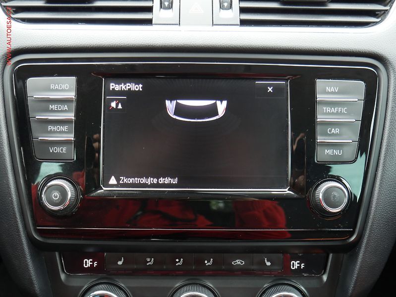 Škoda Octavia (2016) 1.4 TSi, Ambition, autoAC - fotka 17 z 18