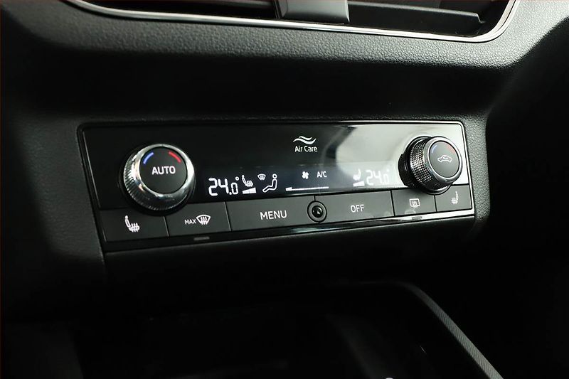 Škoda Scala (2023) Style 1.0 TSI, ČR,1.maj - fotka 12 z 19