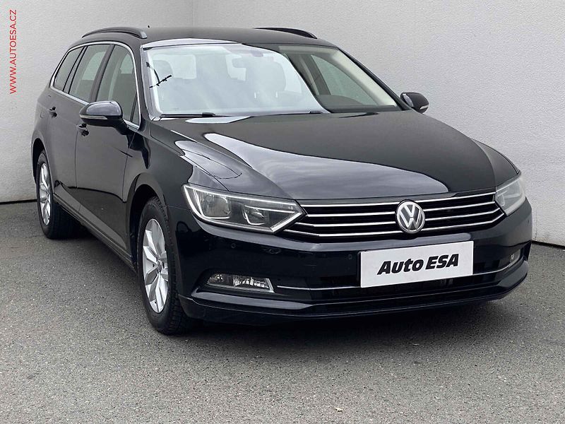 Volkswagen Passat (2015) 2.0 TDi, AC, TZ, park.čidla - fotografie inzerátu