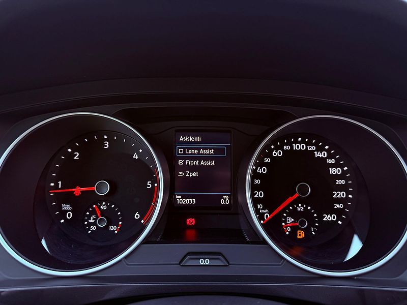 Volkswagen Tiguan 2.0 TDi DSG 4M, ČR, Serviska - fotka 22 z 30