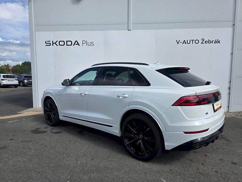 Audi Q8 (2025) SUV 50 TDI quattro - fotka 23 z 26