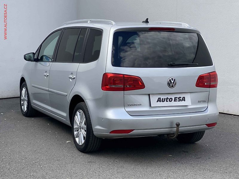 Volkswagen Touran (2012) 2.0 TDi, AC, panor - fotka 6 z 18