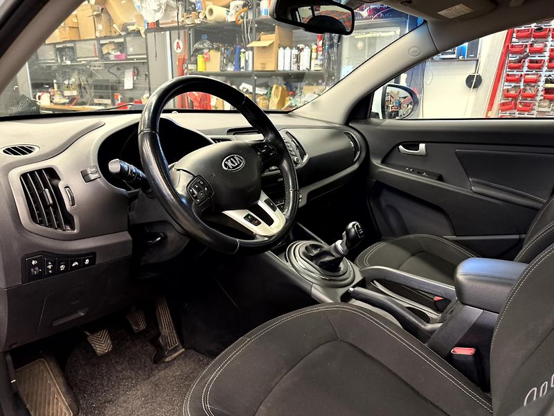 Kia Sportage 1.7 CRDi 85 kW - fotka 7 z 19