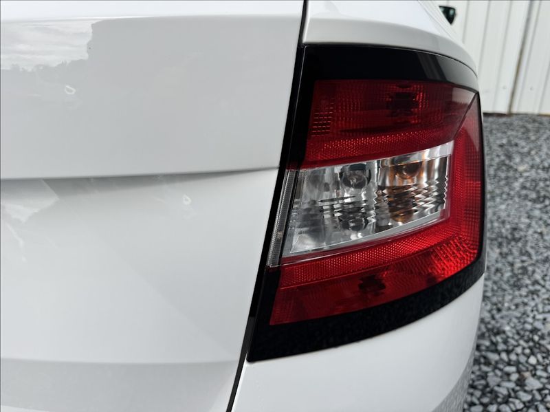 Škoda Fabia 1,0 TSI DPH tažné 1.maj. ČR - fotka 16 z 50