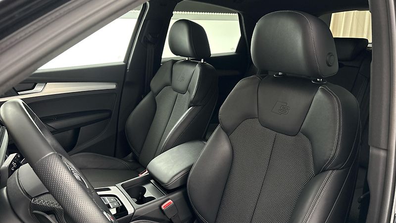 Audi Q5 2.0 40TDI S Tronic Quattro SLi - fotka 15 z 32