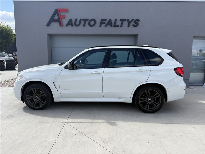 BMW X5 M paket X DRIVE 3,0 D - fotka 4 z 38
