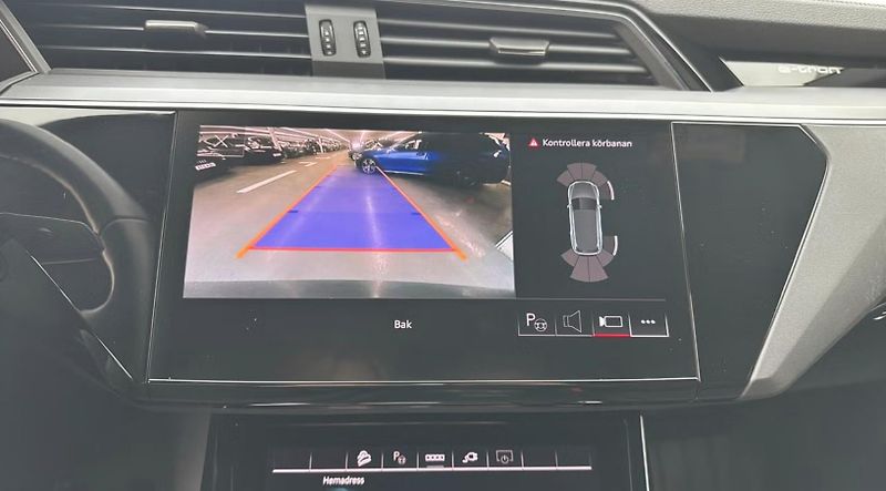 Audi Q8 e-tron 50 Q Vzd. odpružení Kamera Taž - fotka 9 z 20