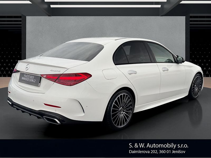 Mercedes-Benz Třídy C 220 d 4MATIC - fotka 5 z 35