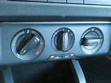 Škoda Fabia III Combi Active 1.0 MPI /55kW - náhled 29