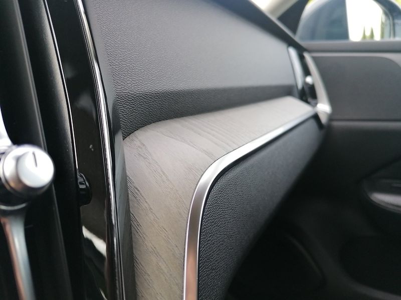 Volvo V60 (2020) 2.0 T6 AWD PHEV INSCRIPTION - fotka 26 z 42