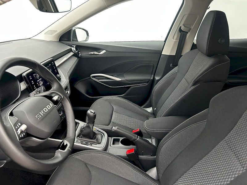 Škoda Fabia (2025) 1.0 TSI 85kW MP6 Top Selection - fotka 25 z 33
