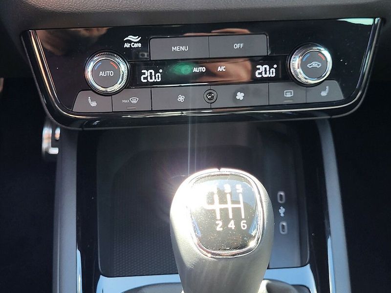 Škoda Scala Dynamic 1,0TSI 85kW - fotka 15 z 30