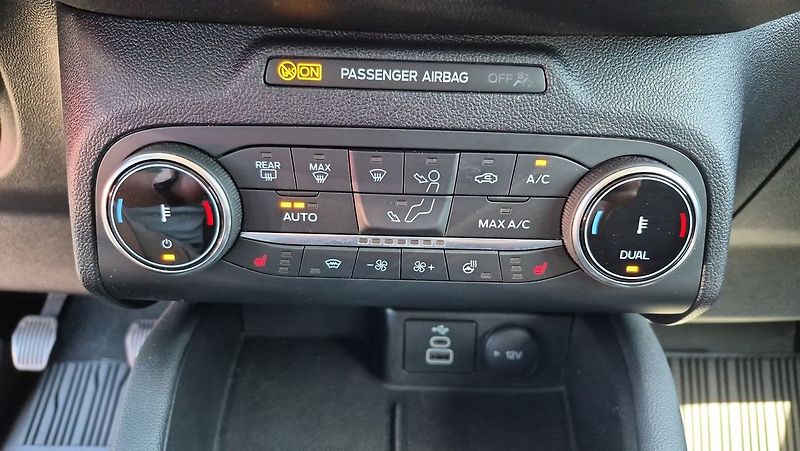 Ford Kuga 1,5 EcoBoost Titanium 110 kW - fotka 19 z 25