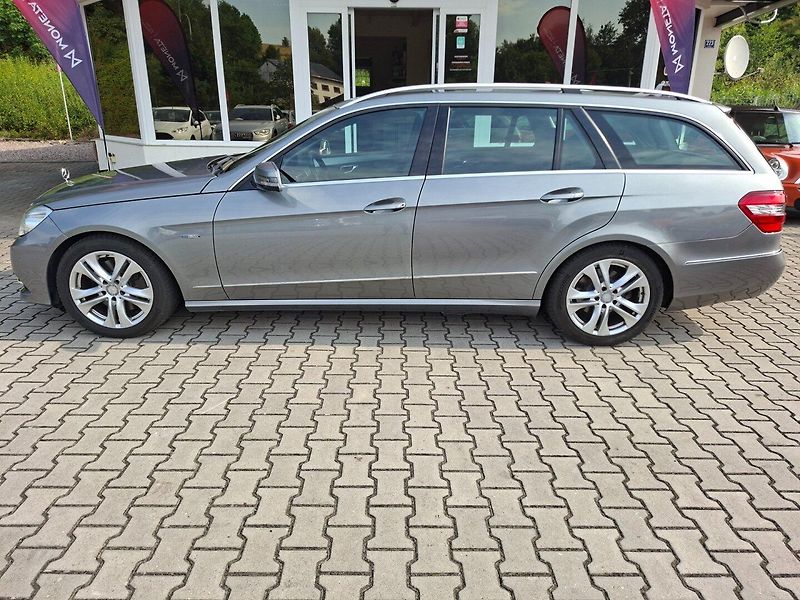 Mercedes-Benz Třídy E (2011) E 250 CDI 150kW 4MATIC - fotka 5 z 41