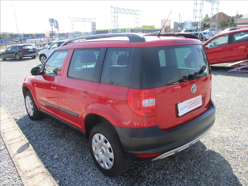 Škoda Yeti 1,2 TSI, klima, serv. kniha, - fotka 6 z 33