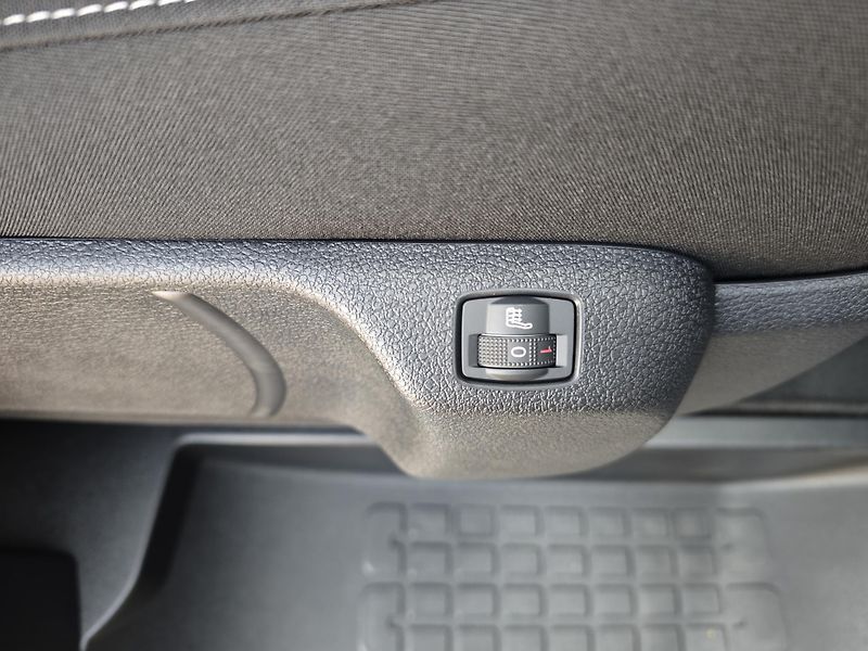 Toyota ProAce Verso (2025) 2.0D-8 A/T - L2 FAMILY 8S - fotka 10 z 18