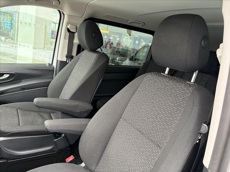 Mercedes-Benz Vito 119CDI 4M Tourer SELECT L - fotka 14 z 25