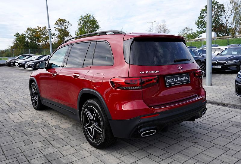 Mercedes-Benz GLB 200d 4Matic/AMG/AT/150 PS/Led - fotka 4 z 40