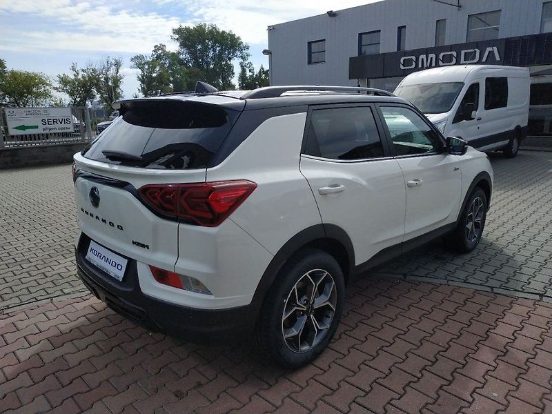 KGM Korando 1.5T, ELEG.,2WD, AT, SKLADEM - fotka 5 z 30