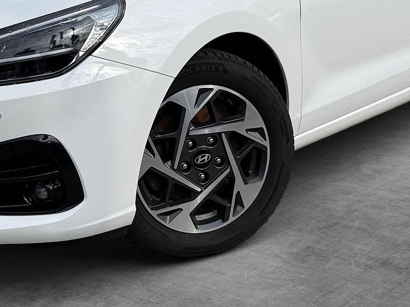 Hyundai i30 (2024) 1,0 T-GDi 74 kW SMART - fotka 10 z 23