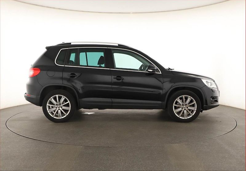 Volkswagen Tiguan (2010) 2.0 TDI, 4X4, Automat, Kůže - fotka 6 z 17
