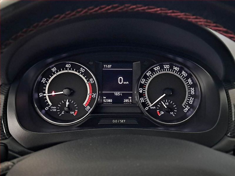 Škoda Rapid (2019) Monte Carlo 1.0 TSI, Bi-Xenony - fotka 11 z 19