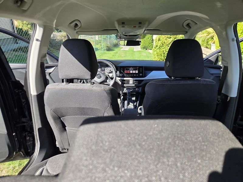 Škoda Kamiq (2021) KAMIQ STYLE 1,0 TSI 70 kW - fotka 28 z 53