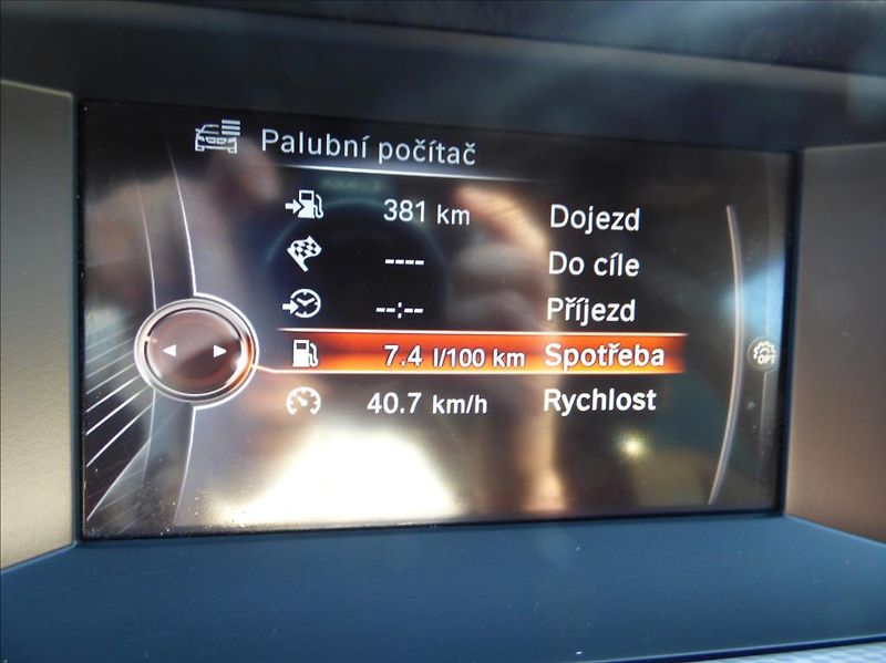 BMW Řada 5 2,0 525xd  M-Paket - fotka 28 z 42