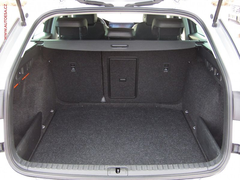 Škoda Octavia (2021) 2.0TDi, Ambition, LED - fotka 7 z 22