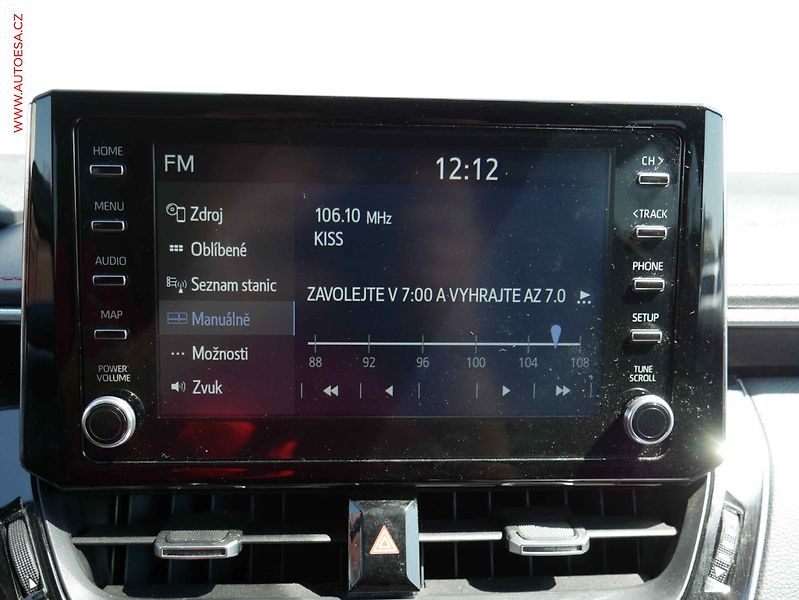 Toyota Corolla (2021) 1.8Hybrid, 2.maj,ČR - fotka 16 z 21