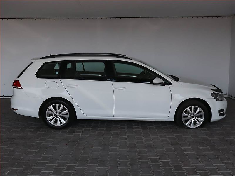 Volkswagen Golf (2016) 1.6 TDI, Automat, Serv.kniha - fotka 6 z 16
