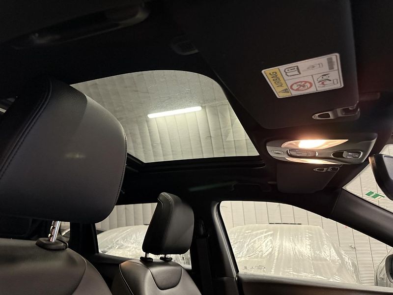 Jeep Compass (2022) 1.3 T4 PHEV 190CV 80 ANNIVERS. - fotka 29 z 55