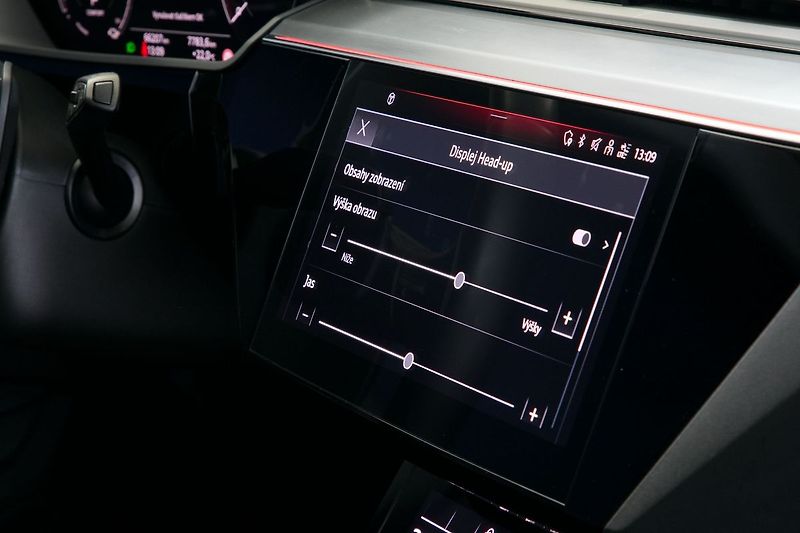Audi e-tron 55 300kW Matrix Tažné ZÁRUKA - fotka 36 z 43