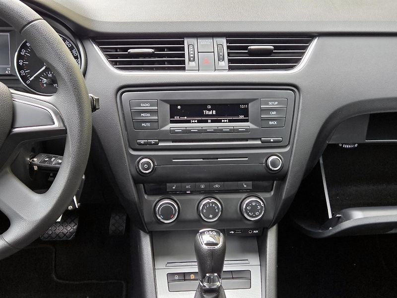 Škoda Octavia 1,2TSi DSG SERV.ŠKODA - fotka 34 z 47