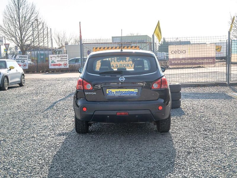 Nissan Qashqai (2008) 1.6i 16V 84KW PANO – 2x ALU - fotka 6 z 45