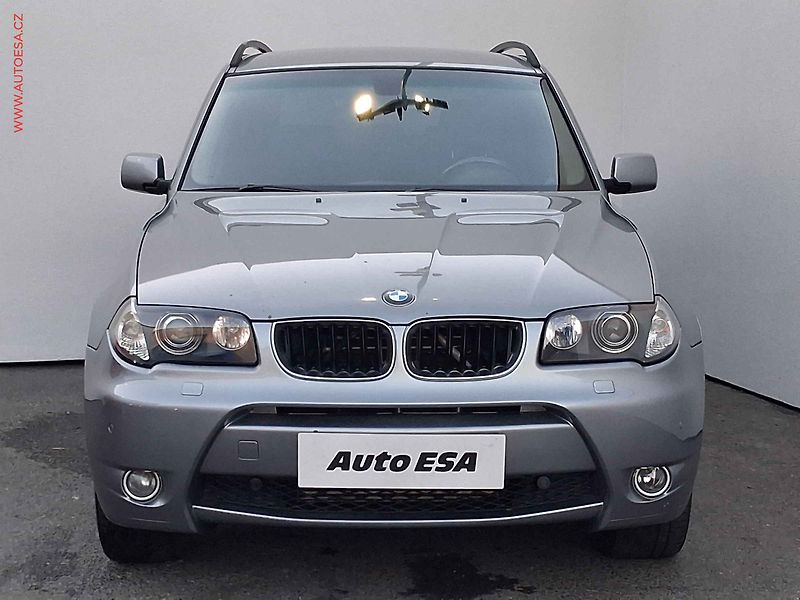 BMW X3 (2005) 3.0d xDrive, ČR, AT, xenon - fotka 2 z 17