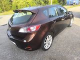 Mazda 3 KRÁSNÁ,MAX VÝBAVA,SERVIS,1MAJ. - náhled 3