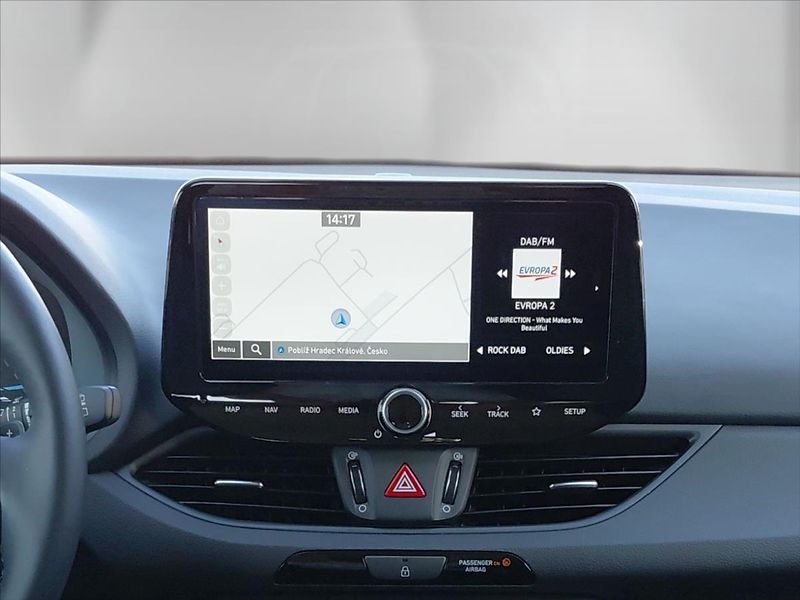 Hyundai i30 1,0   1.0TGDi DCT SMART CLIMAT - fotka 16 z 22