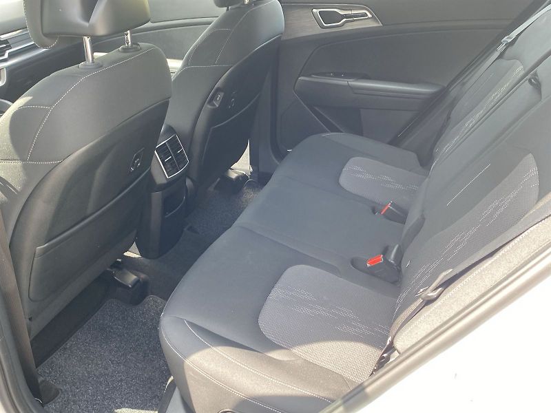 Kia Sportage (2024) 1.6 T-GDI 4x4 Exclusive - fotka 9 z 33