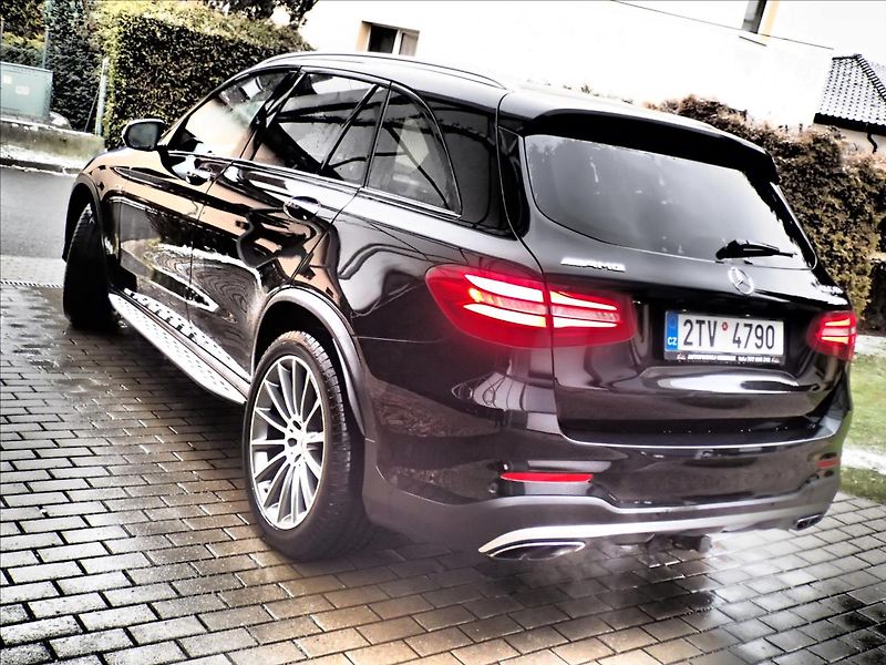 Mercedes-Benz GLC 3,0 43 AMG, Automat, Tažné - fotka 5 z 61