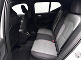 Volvo XC40 (2026) B3 AUT DARK PLUS - náhled 6