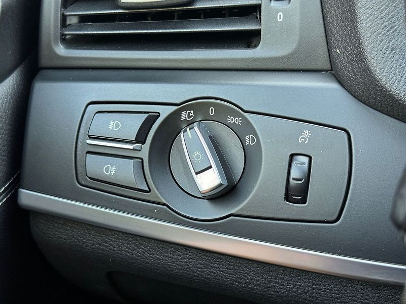 BMW X3 20d xDrive Aut., ČR, Serviska - fotka 23 z 26