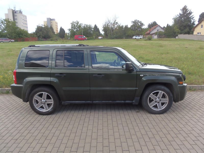 Jeep Patriot (2008) 2.4i LPG automat nová STK - fotka 4 z 21