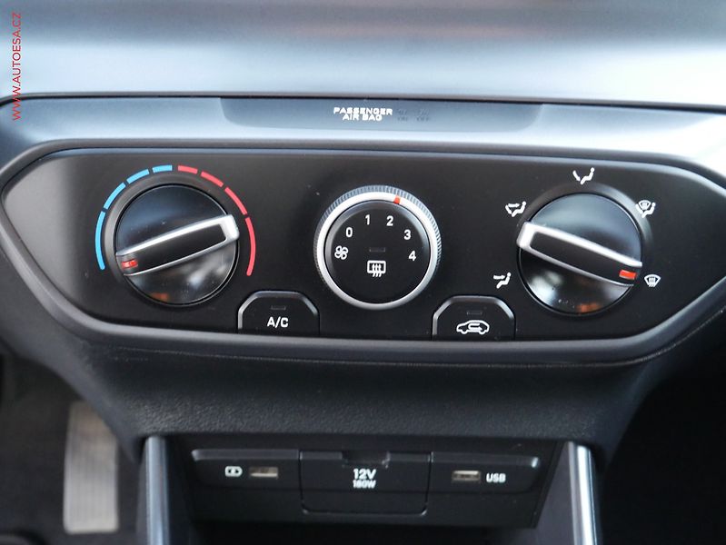 Hyundai Bayon (2022) 1.0 T-GDi, ČR, LED, AC - fotka 13 z 17