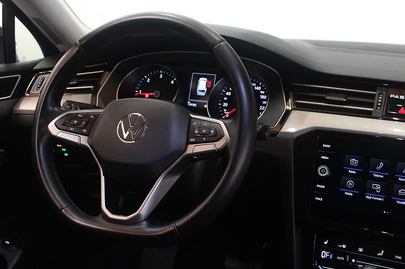 Volkswagen Passat (2021) 2.0TDI DSG Nez.Topení LED - fotka 27 z 38