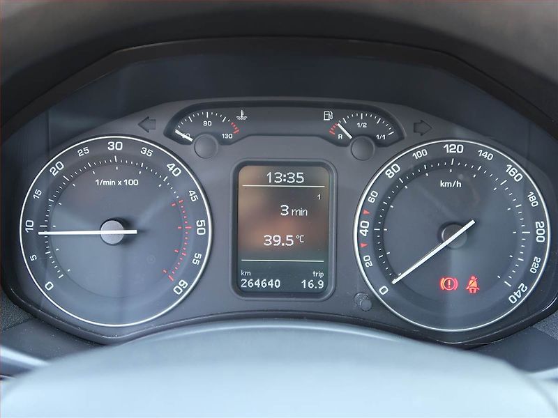 Škoda Octavia (2007) Ambiente 2.0 TDI, nová STK - fotka 11 z 16